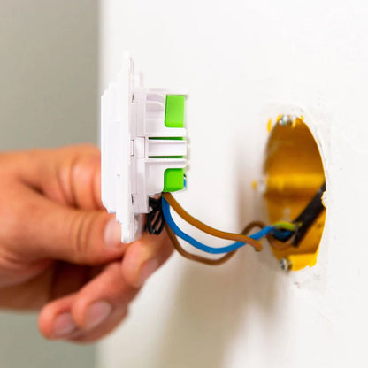 Shelly Wall Switch 2, alb - necesita releu Shelly - EpicHome.ro