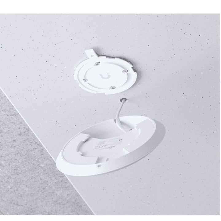 Acces Point Ubiquiti U6-Plus Wi-Fi 6, montare pe tavan, PoE